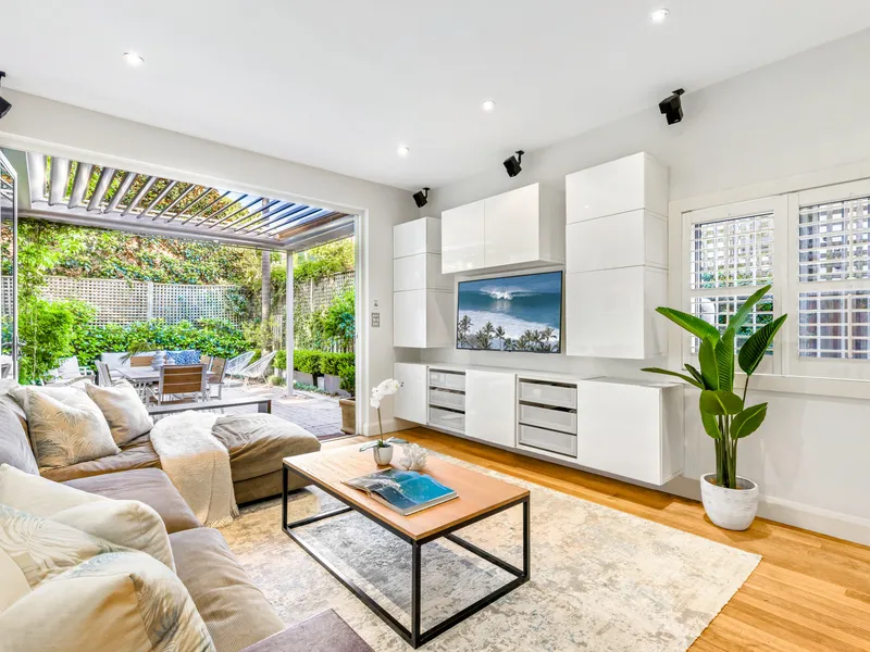 Fantastic 4-Bed Family Home In Coveted North Bondi Pocket, DA Approved Parking