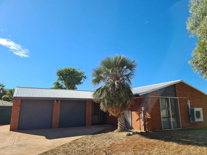 IDEAL FAMILY 3x1 IN MILLARS WELL!