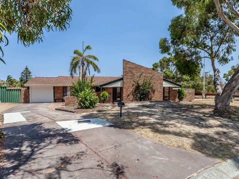 4 Bedroom 2 Bathroom with Pool