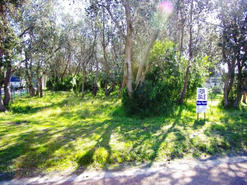 FLAT BLOCK - BACKS ONTO RESERVE