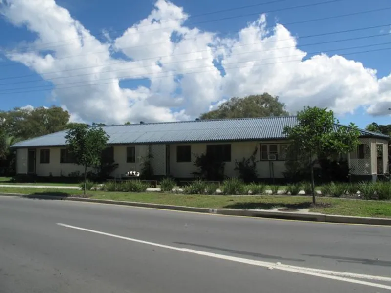 Neat and Tidy Unit in Beach Suburb