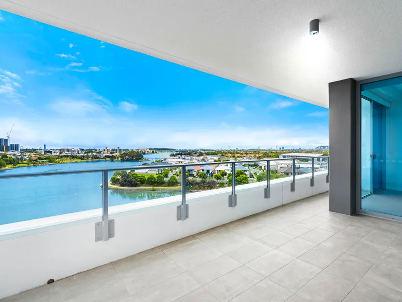 VACANT WATERFRONT NEEAR NEW APARTMENT READY TO MOVE IN NOW!!