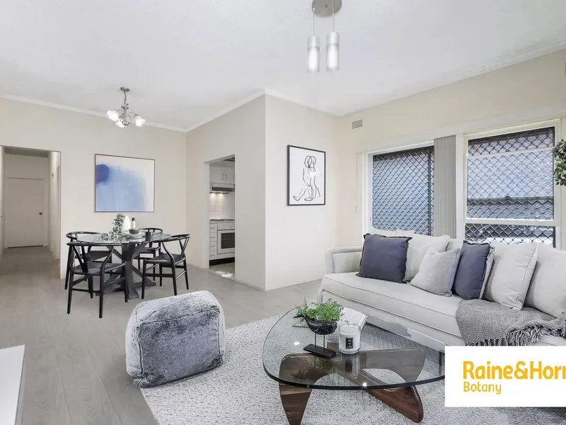 ONE WEEK FREE RENT !