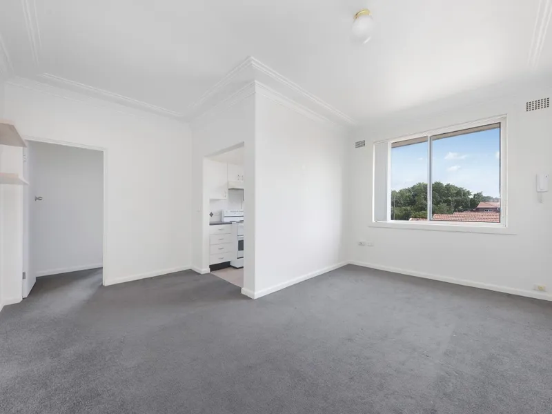 UPDATED UNIT A MUST TO INSPECT