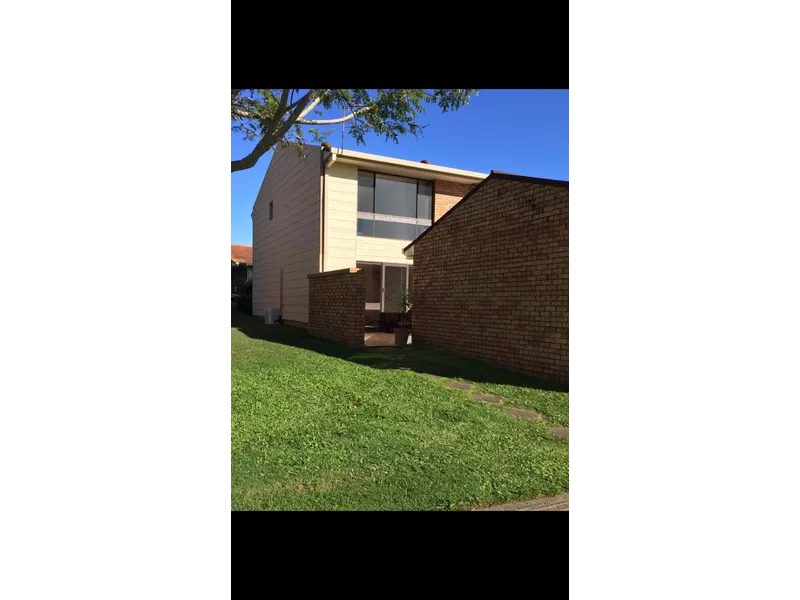 Nice End Unit With Views