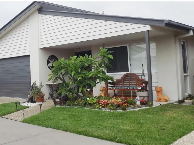 PERFECT RETIREMENT BLISS IN SAFE AND SUNNY QUEENSLAND - LIVE THE DREAM!