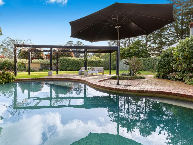 “CARINYA” - a private paradise with an urban aesthetic