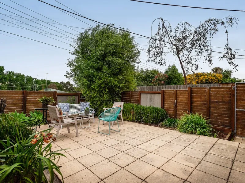 Summer Terrace by The Park