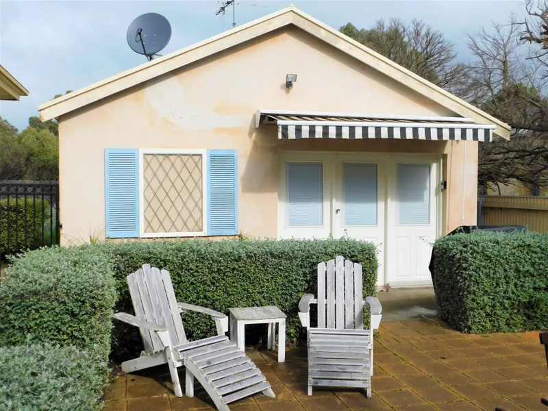One Bedroom, Fully Furnished Studio