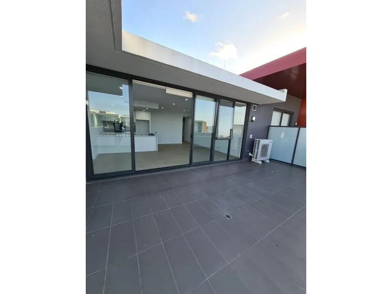 The Prettiest Apartment with Balcony in Botany