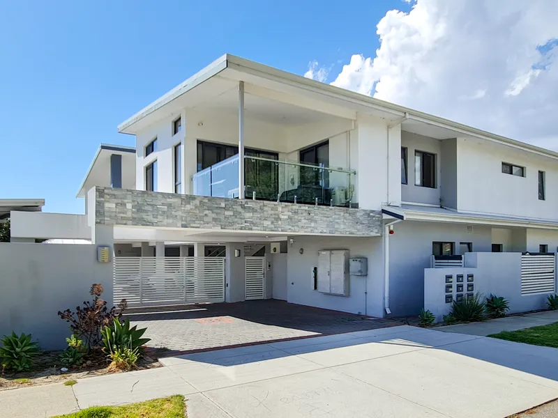 For Astute Investor Only, Keen Seller Rent:$400 per week til 18 March 2023
