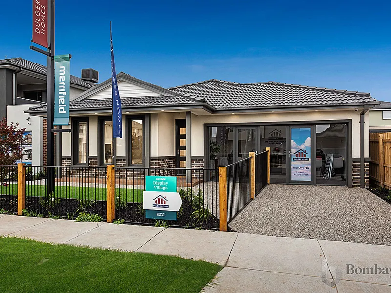 Beautiful  Display Home with 4 % leaseback For approx 2 years  !! An opportunity not to be missed !!