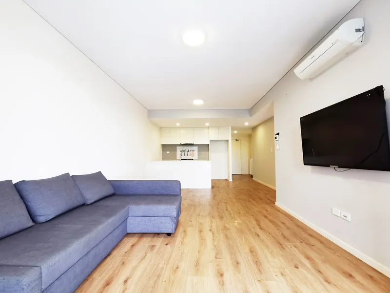 CONVENIENT & MODERN TWO BEDROOM APARTMENT @BURWOOD