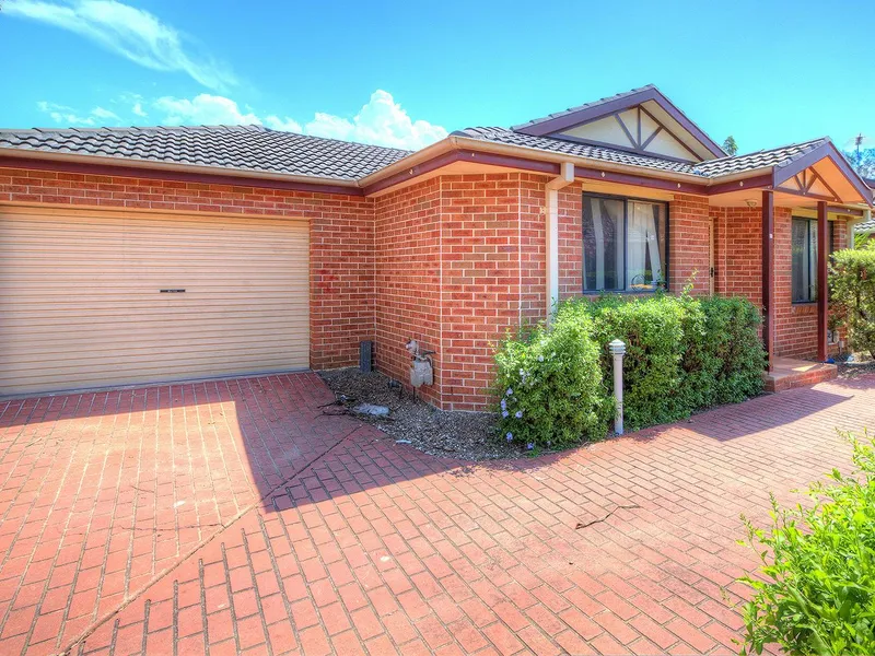 Located in Girraween School Catchment-Close to Transport