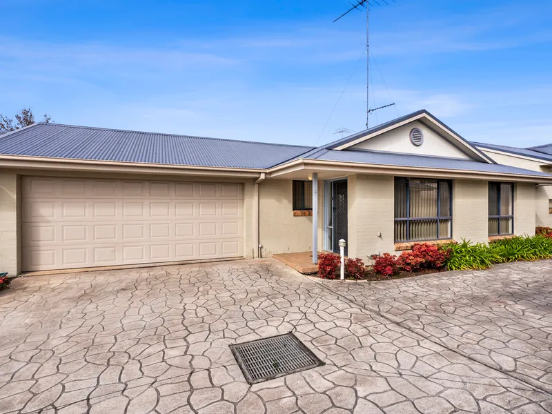 HANDY LOCATION & LOW MAINTENANCE