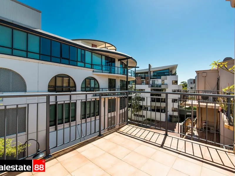 The BEST VALUE 3 Bedroom Apartment on Royal Street!