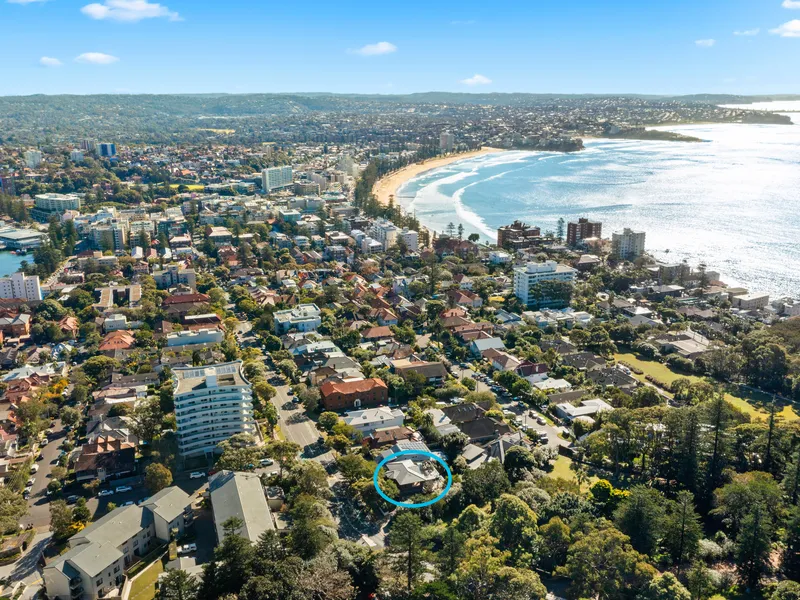 Character residence with stunning ocean & coastline views