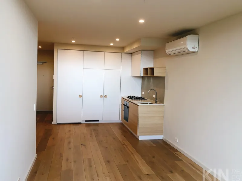 Popular Caulfield Village Two Bedroom Apartment With Floorboards