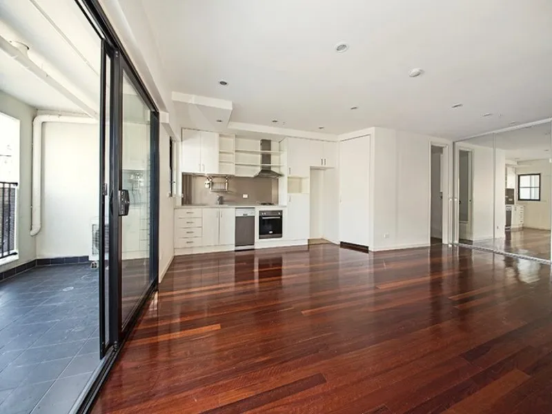 OVER SIZED STUDIO APARTMENT WITH STUDY NOOK AND LARGE BALCONY
