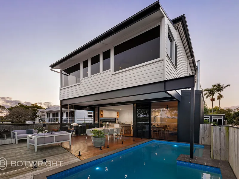 Stunning Waterfront Shorncliffe - A Slice of Paradise!