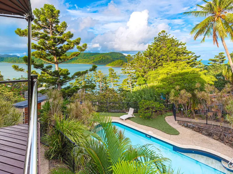 Northern Elegance, Island Living