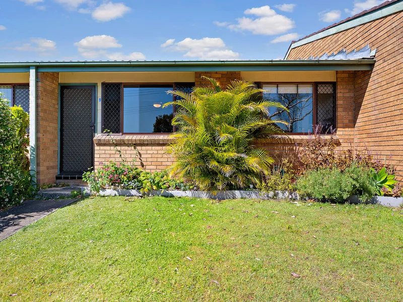 Bright and Light Low-Maintenance Living