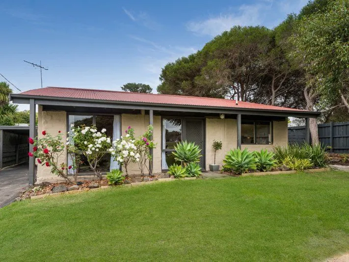 Mudbrick house in langwarrin