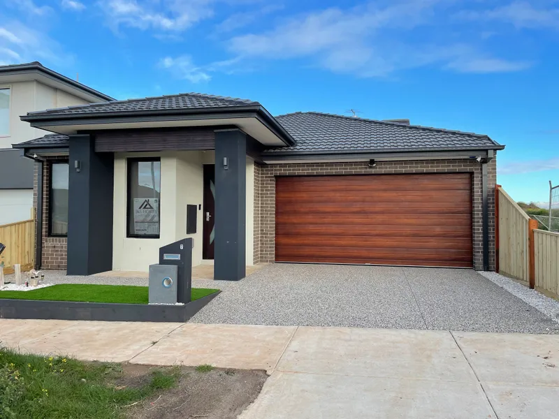 Beautiful & Brand New