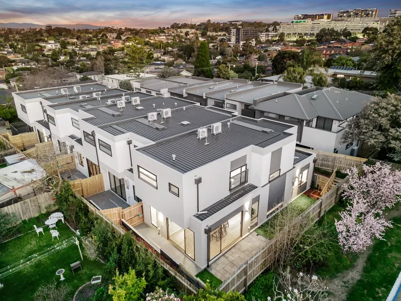 Brand New Luxury Townhouse in Central Doncaster