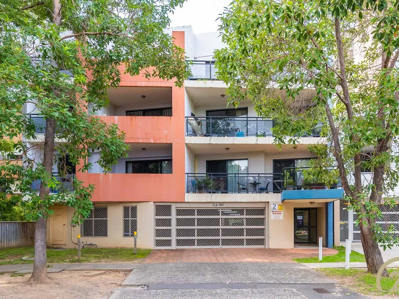 PRIVATE INSPECTIONS & VIDEO TOURS AVAILABLE - PREMIUM LOCATION - SELL THE CAR!