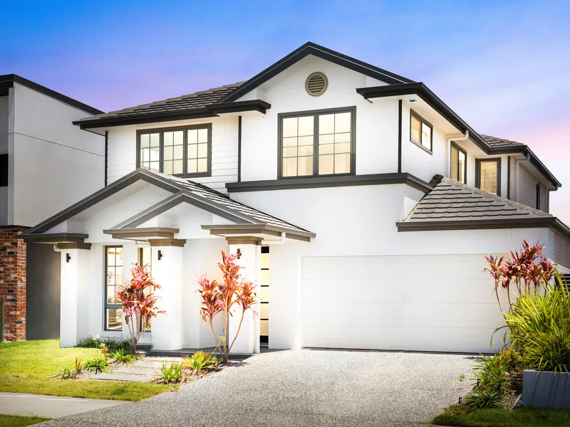 MODERN LUXURY WITH HAMPTON'S SOPHISTICATION