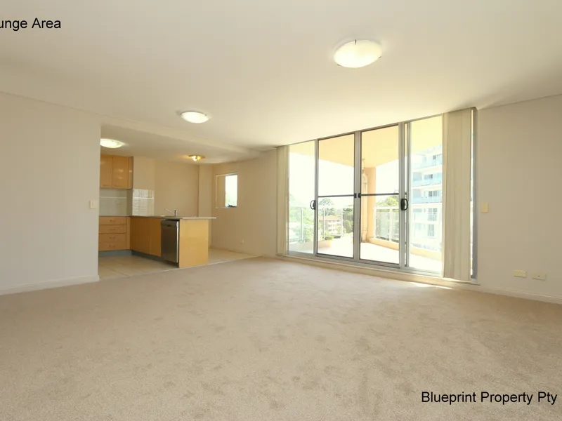 CONTEMPORARY LIVING IN A HIGHLY SOUGHT LOCATION!