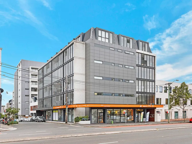 2 bedroom 2 bathroom 1 Study 1 parking Apartment, Camperdown