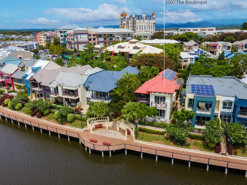 NORTH TO WATER - NIFSAN TROPHY HOME