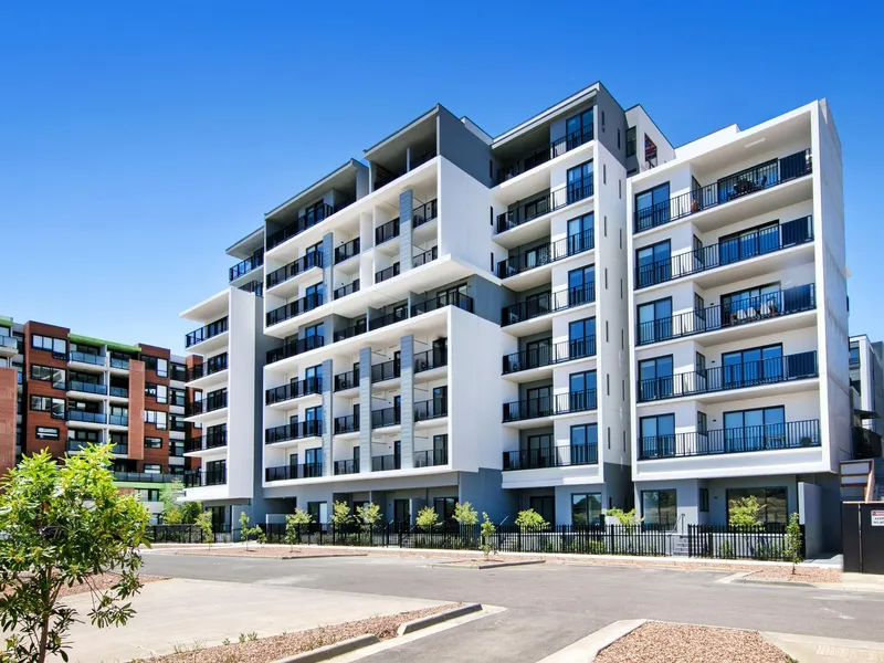 INNER CITY LIVING, CONVENIENCE & STYLE.