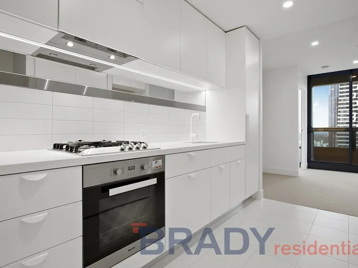 ENJOY THE CITY LIFESTYLE WITH THIS ONE BEDROOM APARTMENT!