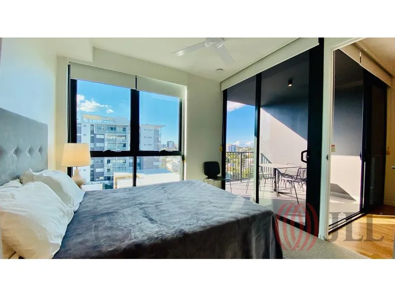 Furnished 1 Bedroom with City View! 