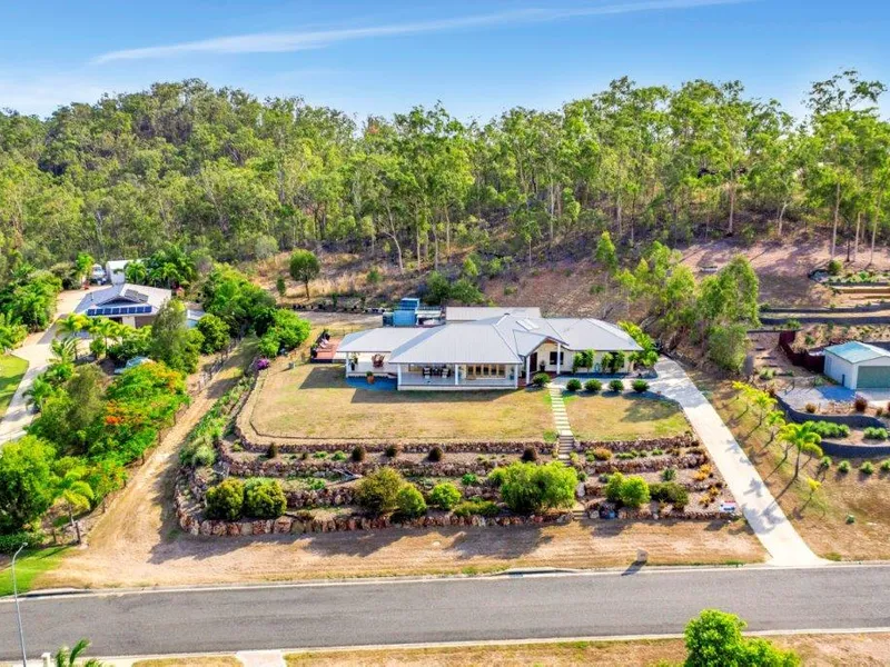 Outstanding Executive Style Home with Breathtaking Features, Glorious Swimming Pool and Spectacular Outlook