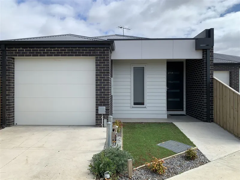 Chic townhouse in Bell Park