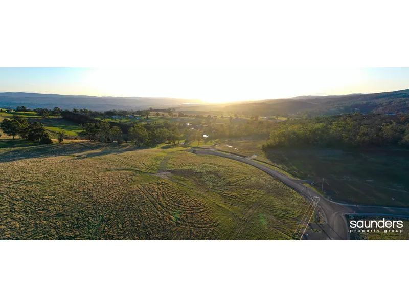 LOT 26 SEMI RURAL HEAVEN - RIGHT ON THE EDGE OF THE CBD