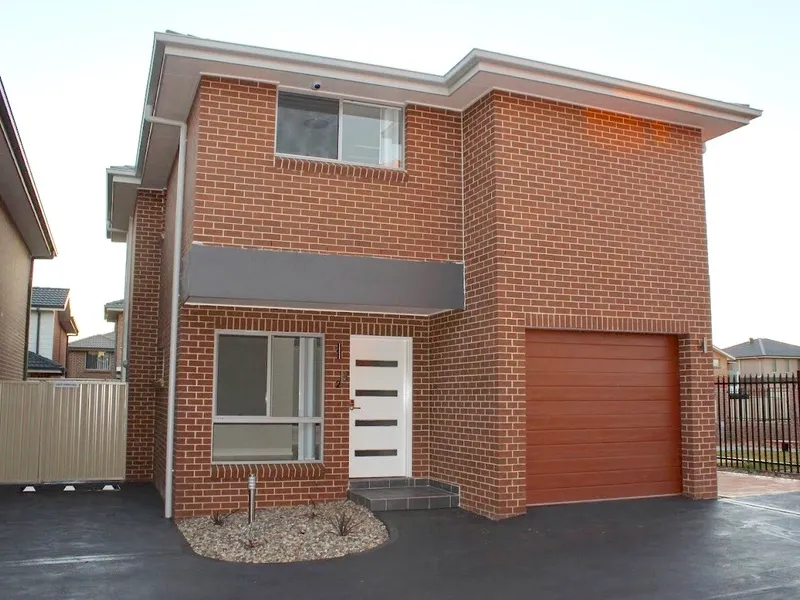4 Bedroom Townhouse at Great Location in The Heart of Kellyville Ridge.