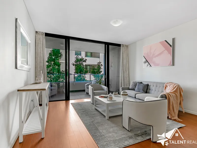 Ready to move in! Ultra-spacious designer apartment within The Award-winning Complex “La Maison”!
