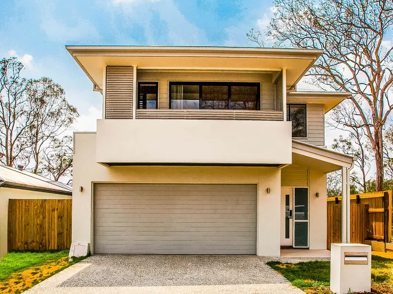 BRAND NEW 4 BEDROOM HOME - AIRCON IN MASTER!!