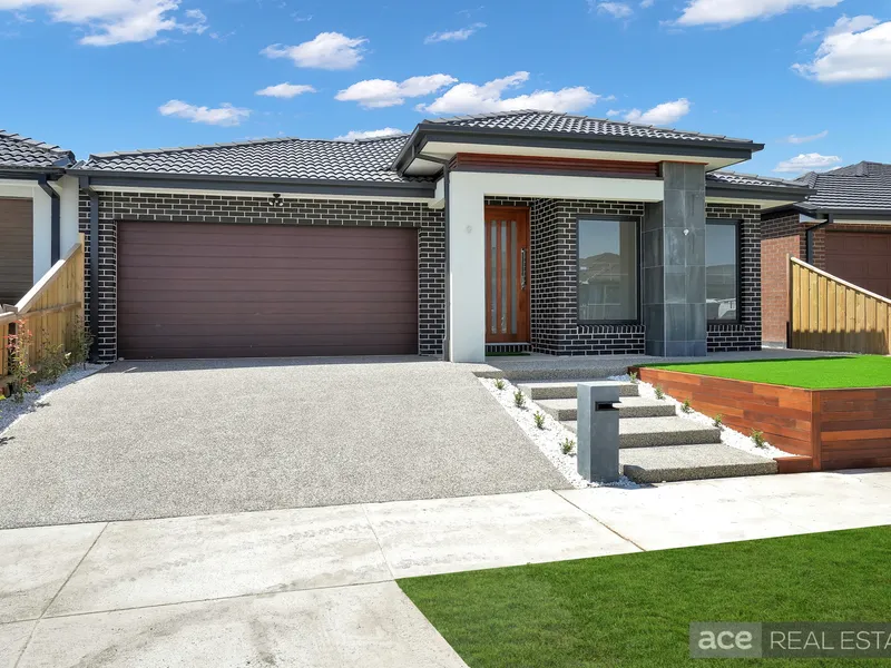 Live In The Lap Of Luxury