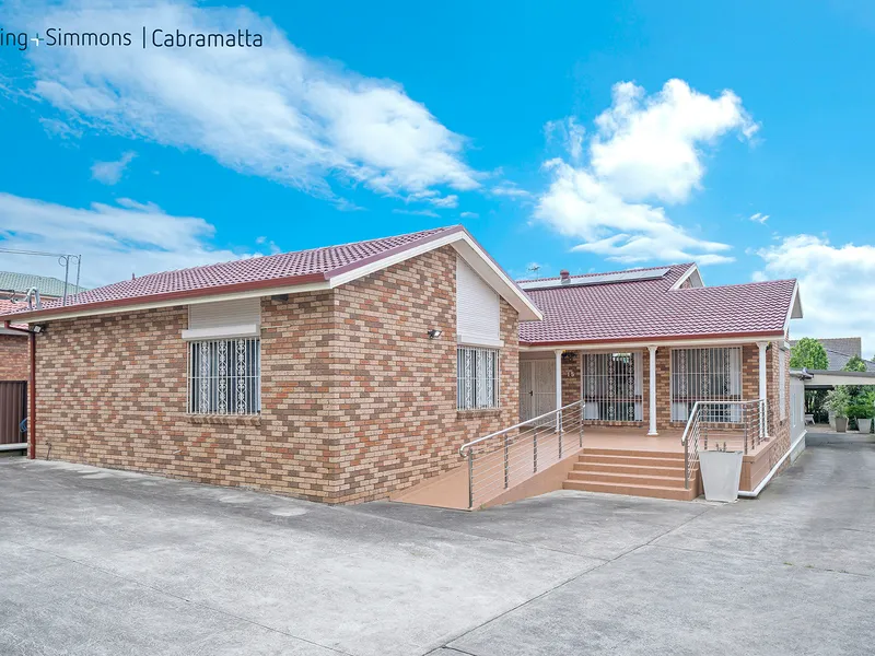 HIDDEN GEM ON A MASSIVE LAND