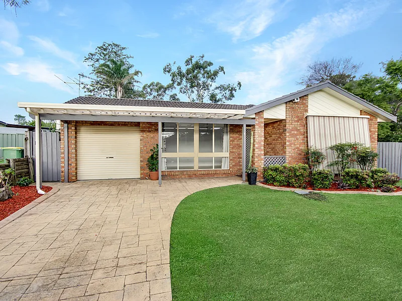 3 BED HOME WITH POOL - GET READY FOR SUMMER