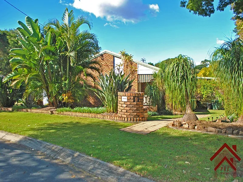 ARE YOU LOOKING FOR A CHARACTOR FILLED HOME