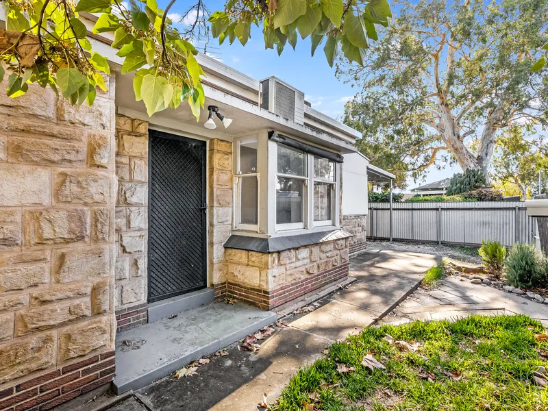 Looking for a beautiful and cozy home???