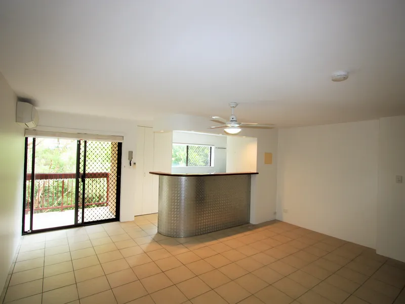 Two bedroom plus study in the heart of Taringa!
