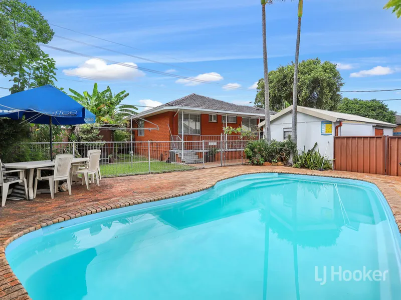 Convenient 3 Bedroom Family Home with Pool!